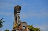 Ujazd - Bociane gniazdo na ruinach zamku