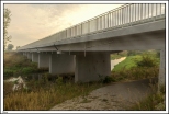 Chocz - rzeka Prosna _ most drogowy w jesienny poranek