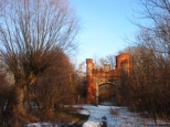 Ruiny bramy neogotyckiej w Wilanowie