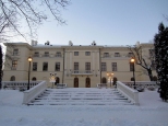 Pałac Dernałowiczów w zimowej szacie
