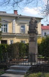 Cieszyn. Pomnik ks. J. Trzanowskiego