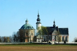 Piotrkowice - klasztor
