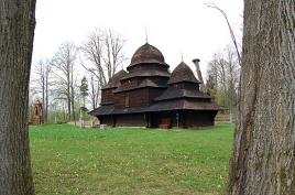 Równia - zachowana we wsi cerkiew należy do najpiękniejszych w Polsce. Bieszczady