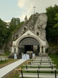 Sanktuarium Matki Boskiej Skakowej w Podzamczu