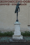 Paac ksit Sanguszkw w Tarnowie-park-statua Merkurego-kopia rzeby Giovanniego da Bologna
