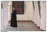 Kazimierz Biskupi - Klasztor Misjonarzy Świętej Rodziny, krużganki drogi krzyżowej
