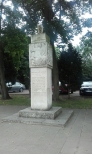 Szamotuy - Pomnik Wacawa z Szamotu ul. Dworcowa