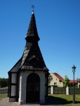 Kaplica cmentarna w Dziergowicach-XVIIIw.
