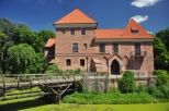 Gotycki zamek w Oporowie - najbardziej niedoceniany i zapomniany w Polsce