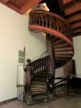 Drewniane krcone schody