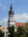 Barokowa wieża poklasztornego kościoła magdalenek