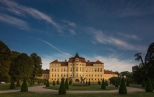 Późnobarokowy pałac Kazimierza Raczyńskiego w Rogalinie, jedna z turystycznych wizytówek Wielkopolski.
