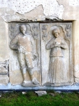 Średniowieczne epitafium na romańskim kościele