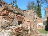 Ruiny zamku-palacu z 1788 r.