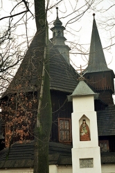 Gilowice - kościół pod wezwaniem św. Andrzeja z pierwszej połowy XVI w. Beskid Żywiecki