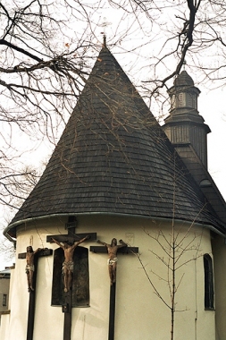 Żywiec - wzniesiony pod koniec XIV w. kościół św. Krzyża. Beskid Żywiecki