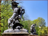 Zespół pałacowo parkowy w  Świerklańcu - rzeźby Fremieta