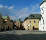 Dziedziniec w klasztorze Jasnogrskim