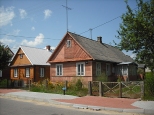 Białowieża. Stare domy przy ul. A. Waszkiewicza.