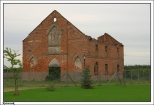 Kominek - ruiny murowanego spichlerza z koca XIX wieku