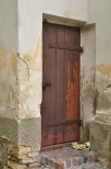 drzwi (dywonnica przy kociele katolickim w Krynkach)