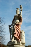 Rytwiany posąg swiętej Barbary
