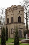 Kominek - zabytkowa dzwonnica przy kociele parafialnym