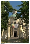 Klimontów - główna brama kościoła św. Józefa