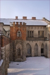 Zespół Parkowo Pałacowy w Młoszowej - część neorenesansowa, taras widokowy, Baszta Pawia Stopa