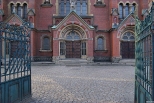 Nysa - jedno z najstarszych lskich miast - Koci Matki Boskiej Bolesnej - portale i wejcie