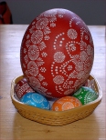 Grnolski Park Etnograficzny w  Chorzowie - Wielkanoc na lsku - malowanie jajek