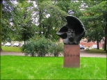 Pomnik F. Chopina w parku radomskim