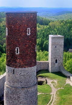 Zamek w Chęcinach.Widok z wieży w kierunku zachodnim.