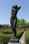 Baranów Sandomierski - figura w parku zamkowym
