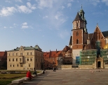 Jesienny Wawel. Kaplice Katedry w renowacji.