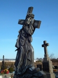 Figura na cmentarzu