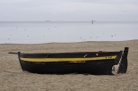 łódki na plaży sopockiej