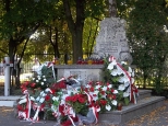 Cmentarz wojenny - Grb Gen.Piskora
