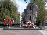 Pomnik bohaterw bitew pod Tomaszowem Lub.