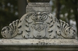 Lisków - herb na nagrobku z 1869 r.